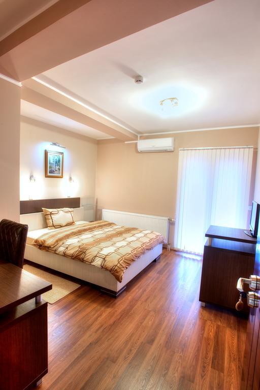 Guesthouse Vitez Vranje Bagian luar foto