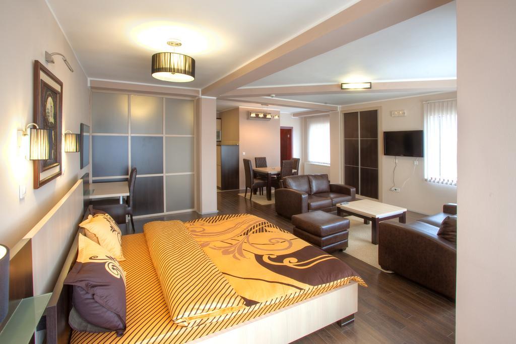 Guesthouse Vitez Vranje Bagian luar foto