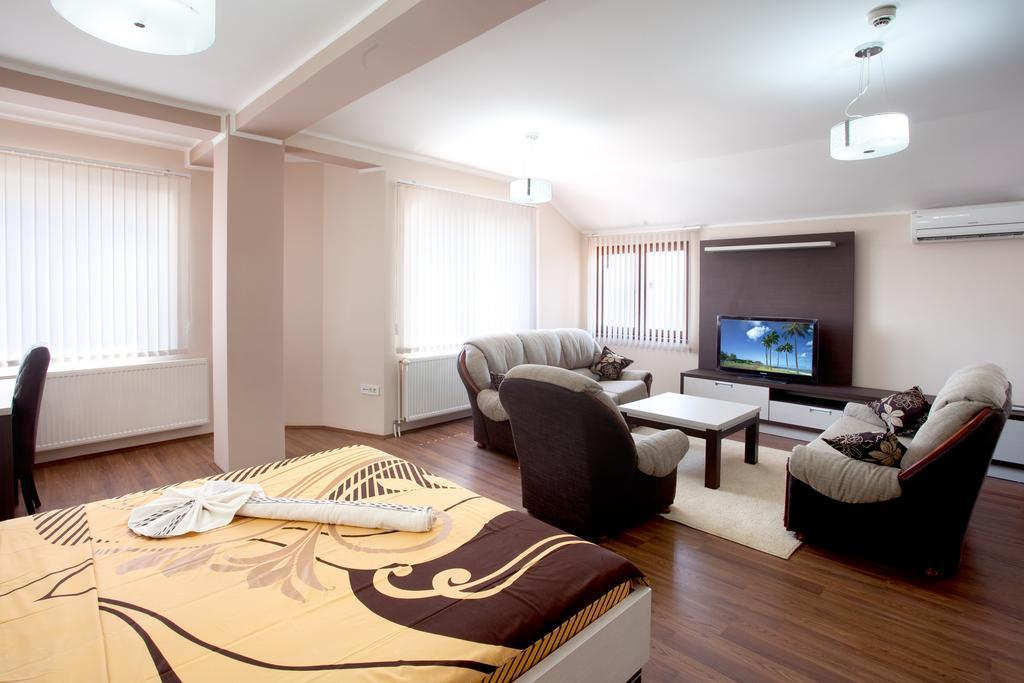 Guesthouse Vitez Vranje Bagian luar foto